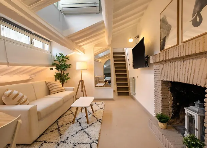 Rooftop Colosseum Appartement *